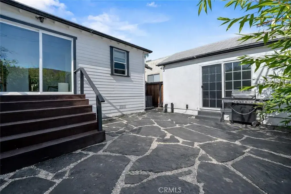 1350 Carlton Drive, Glendale, CA 91205 - #1