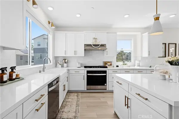 27553 Sanctuary Court, Valencia, CA 91355