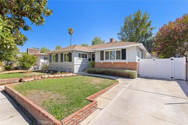 19438 Calvert Street, Tarzana, CA 91335