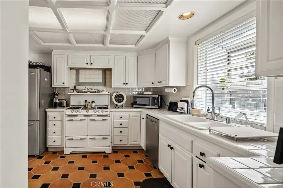 13382 Astoria, Sylmar, CA 91342 - #3