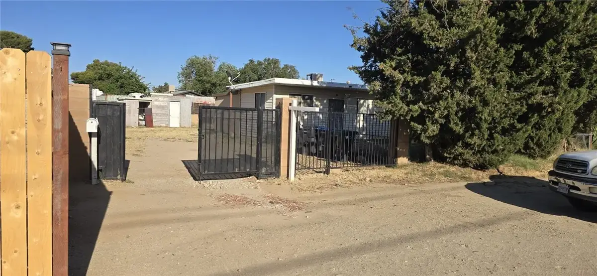 43310 Fairglen Road, Lancaster, CA 93535 - #1