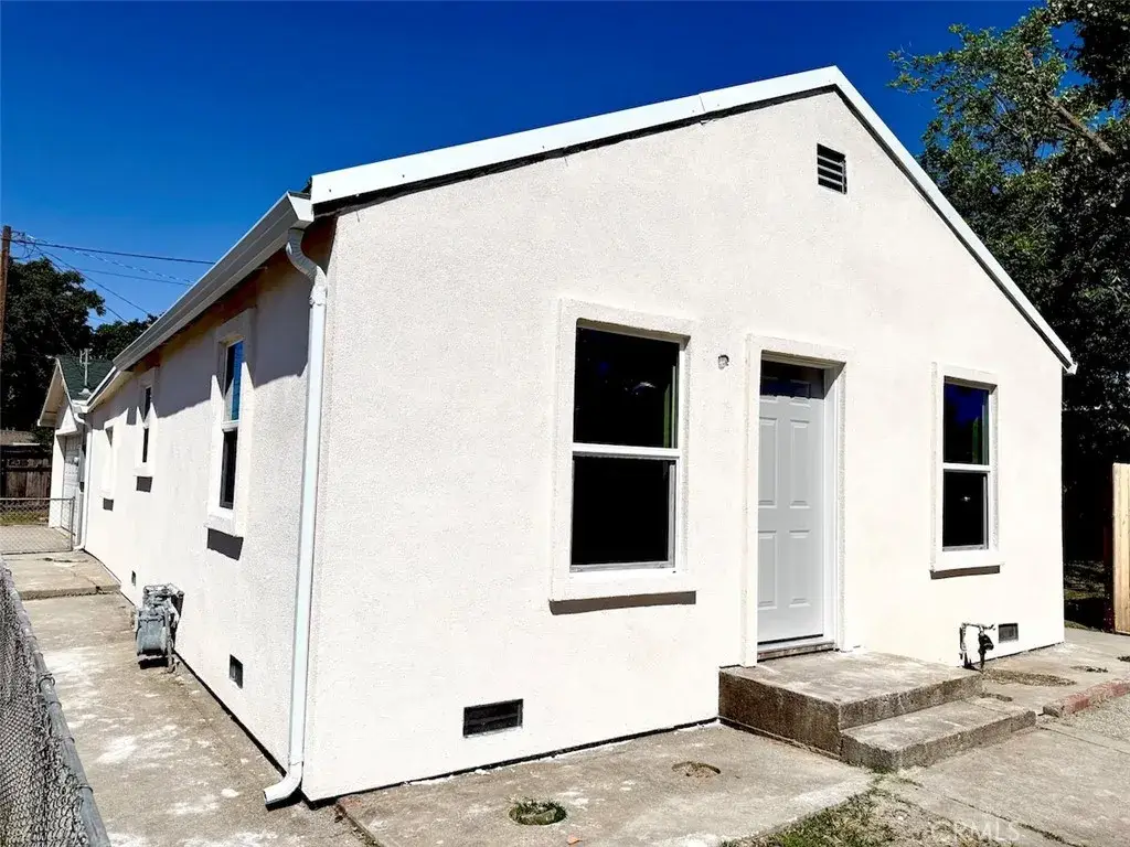 407 S Washington Street, Lodi, CA 95240 - #1
