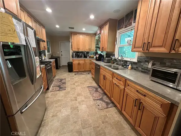 7300 Etiwanda, Reseda, CA 91335