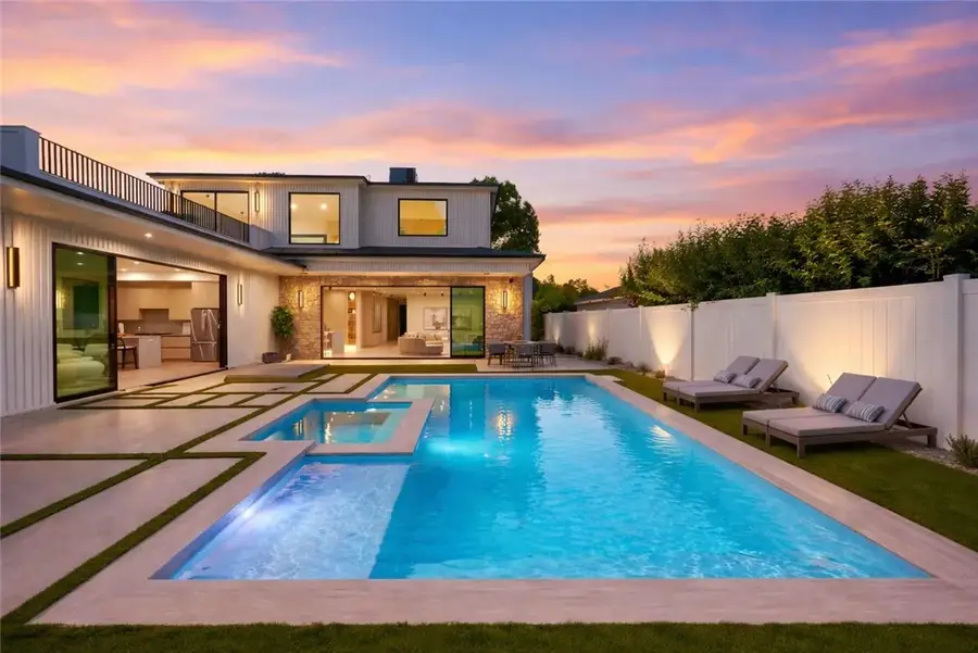 16728 Morrison Street, Encino, CA 91436 - #2