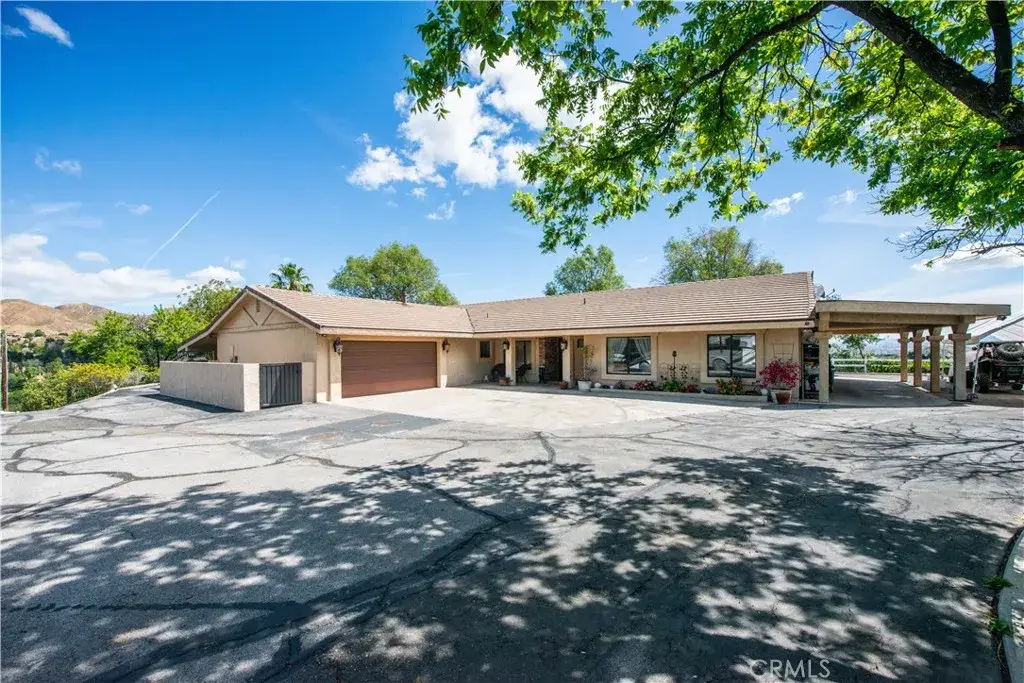 30602 Hasley Canyon Road, Castaic, CA 91384 - #1