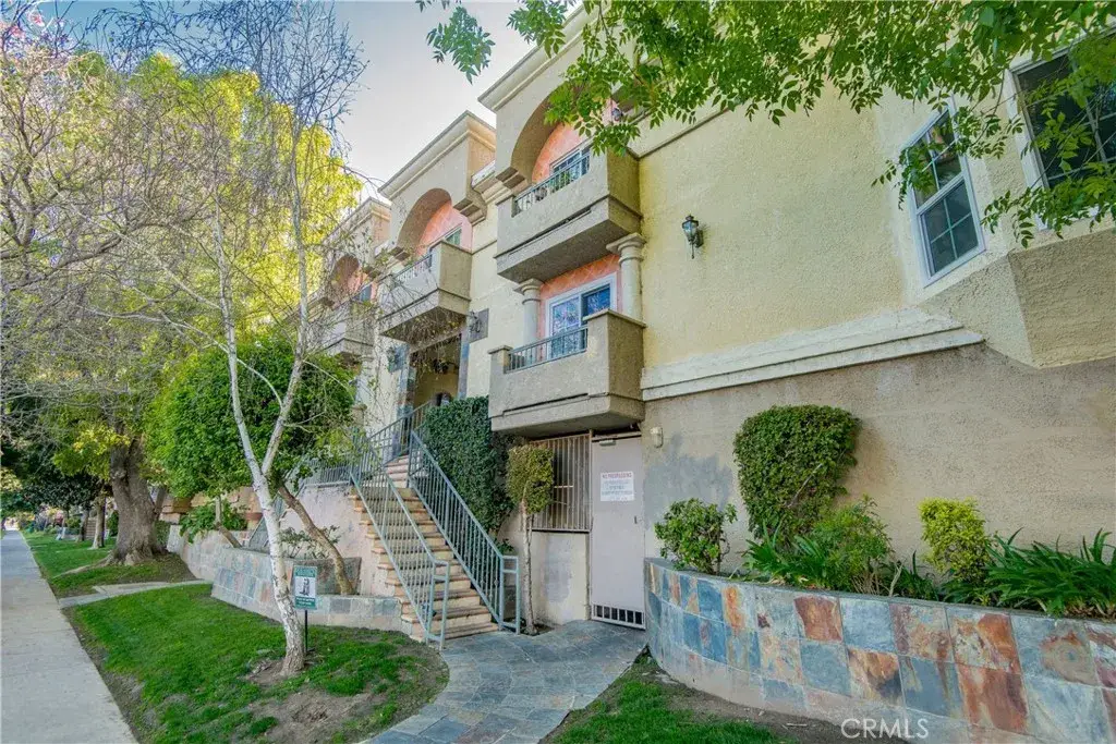 7045 Woodley Avenue #218, Van Nuys, CA 91406 - #1