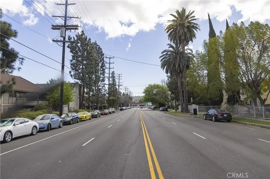 4931 Coldwater Canyon Avenue, Sherman Oaks, CA 91423 - #3