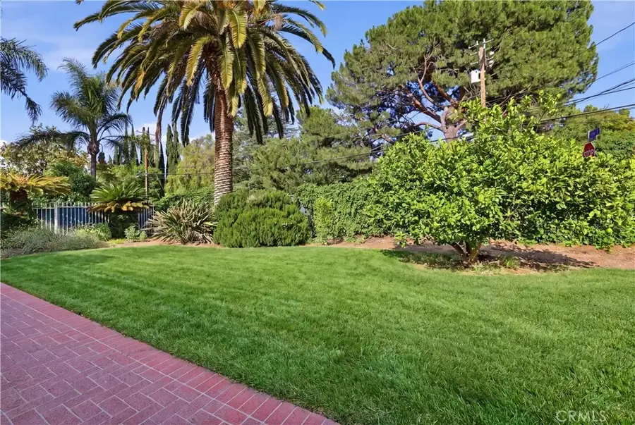 9711 Wheatland, Sunland, CA 91040 - #2