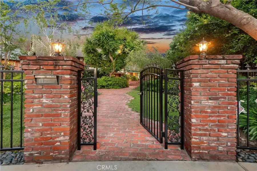 5340 Calvin Avenue, Tarzana, CA 91356 - #3