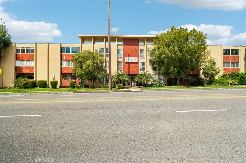 6225 Coldwater Canyon Avenue #102, North Hollywood, CA 91606 - #1