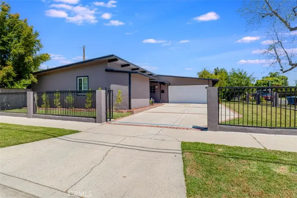 18027 Hatton Street, Reseda, CA 91335 - #1