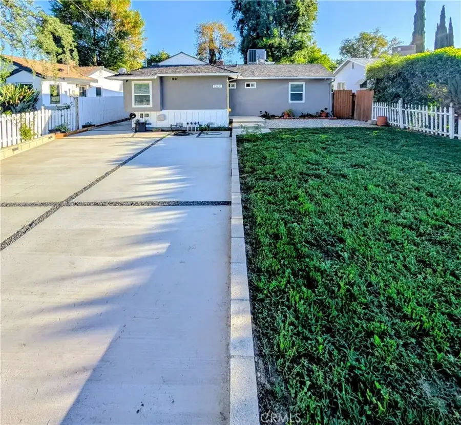 23130 Victory, Woodland Hills, CA 91367 - #3