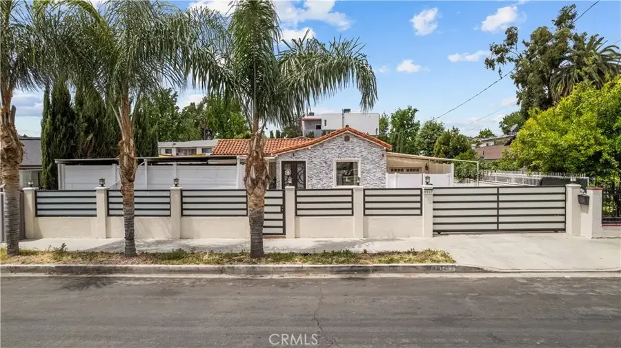 6917 Tyrone, Van Nuys, CA 91405 - #3