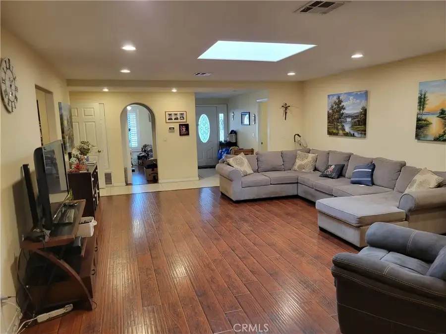 8829 Rubio, North Hills, CA 91343 - #2