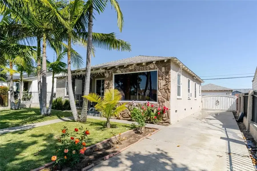 969 W Laurel Street, Compton, CA 90220 - #3
