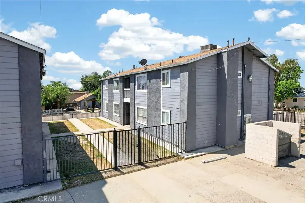 1300 Flower, Bakersfield, CA 93305 - #1