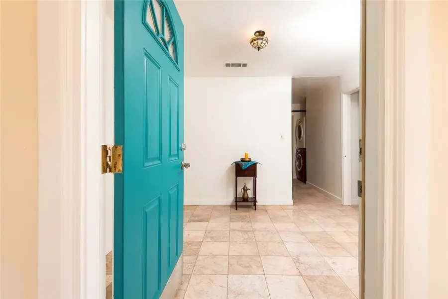 10416 Clybourn Avenue, Shadow Hills, CA 91040 - #2