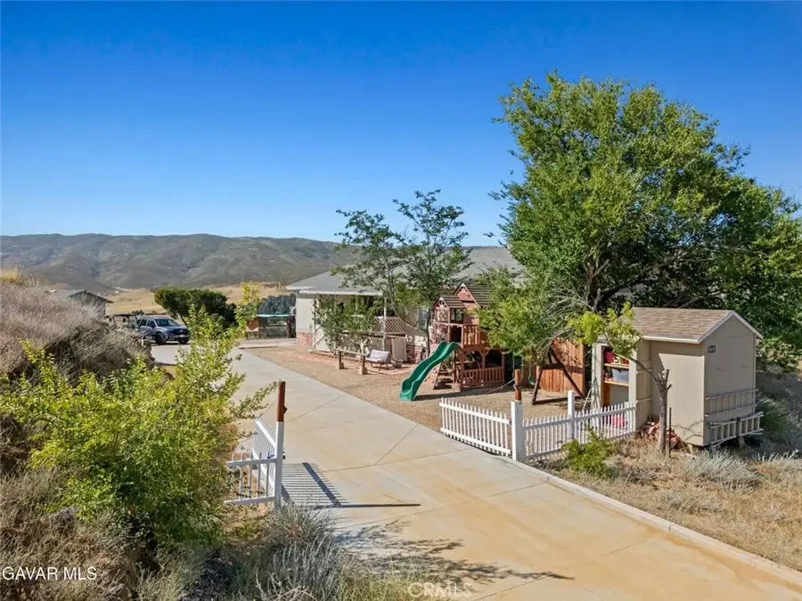 8630 Penhaven, Leona Valley, CA 93551 - #3