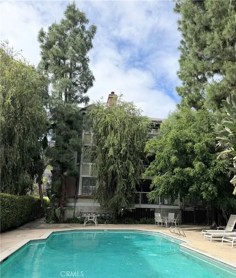 18324 Clark Street #120, Tarzana, CA 91356 - #2