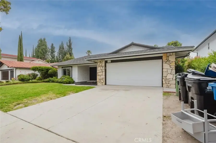 9942 Hanna Avenue, Chatsworth, CA 91311 - #2