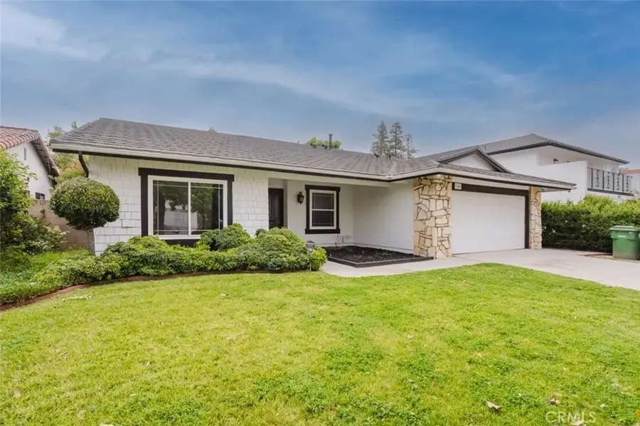9942 Hanna Avenue, Chatsworth, CA 91311 - #3