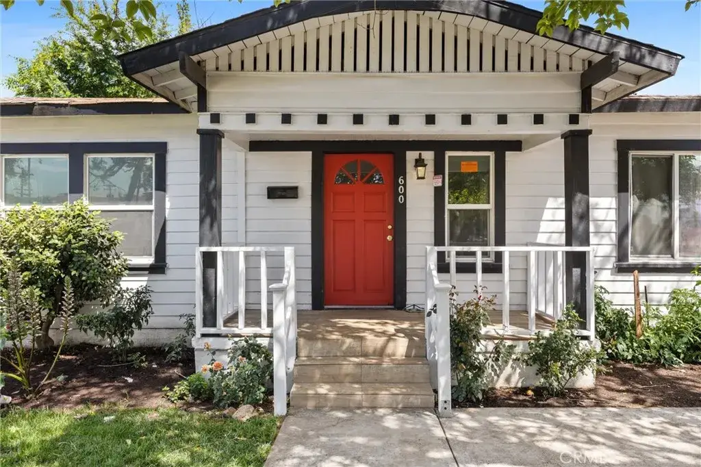 600 Olive, Bakersfield, CA 93304 - #1