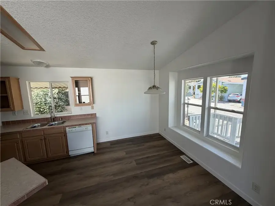 10900 Sepulveda #23, Mission Hills, CA 91345 - #2