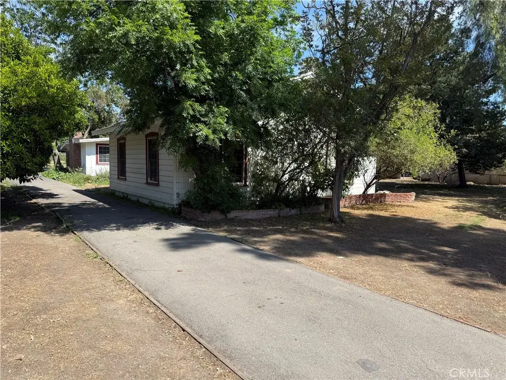 7630 Jellico, Northridge, CA 91325 - #1