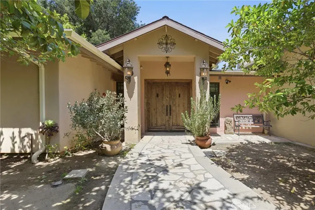 4908 Calvin Avenue, Tarzana, CA 91356 - #1