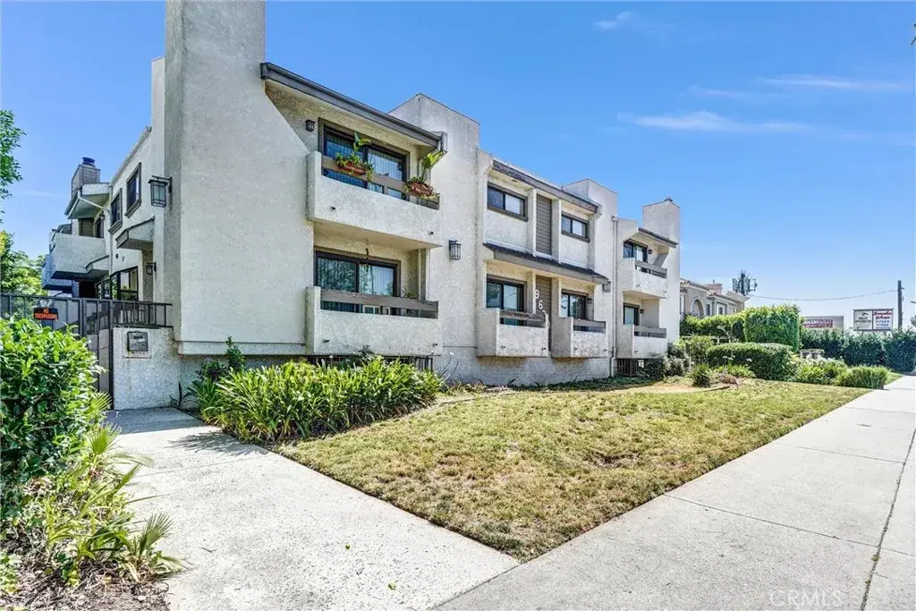 19620 Sherman Way #1, Reseda, CA 91335 - #1