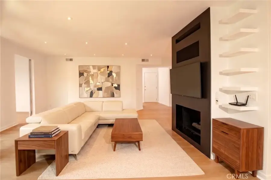 5236 Yarmouth #113, Encino, CA 91316 - #3