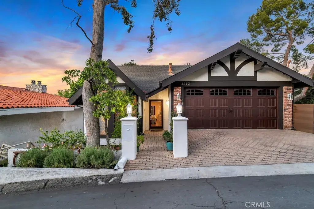 4212 Alhama, Woodland Hills, CA 91364 - #1