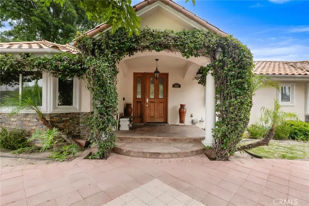 8836 Enfield Avenue, Northridge, CA 91325 - #1