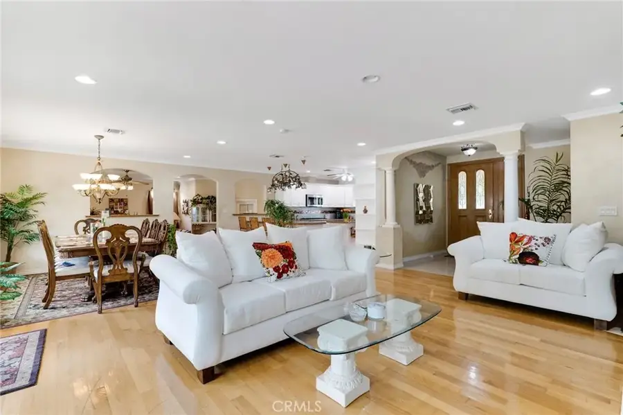 8836 Enfield Avenue, Northridge, CA 91325 - #2