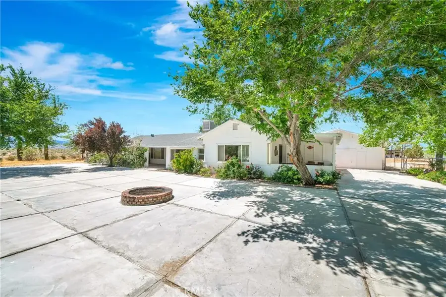 4150 W Avenue D8, Lancaster, CA 93536 - #2