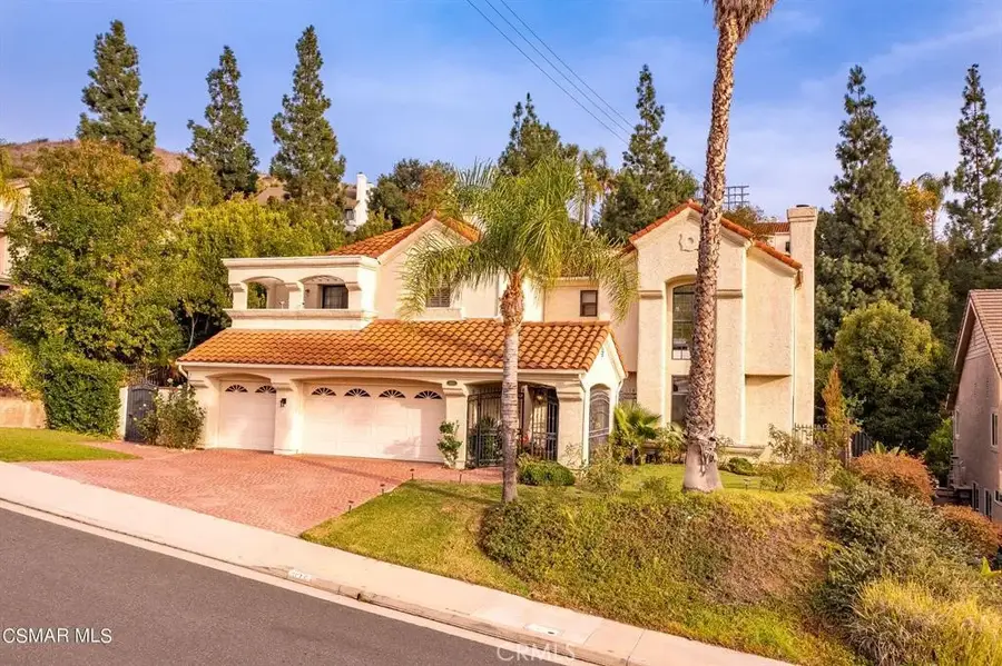 6066 Lake Lindero Dr, Agoura Hills, CA 91301 - #2