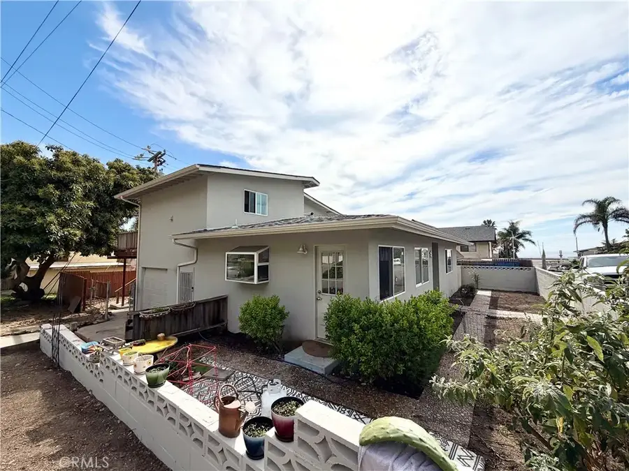 6840 W Santa Barbara, San Buenaventura Ventura, CA 93001 - #2