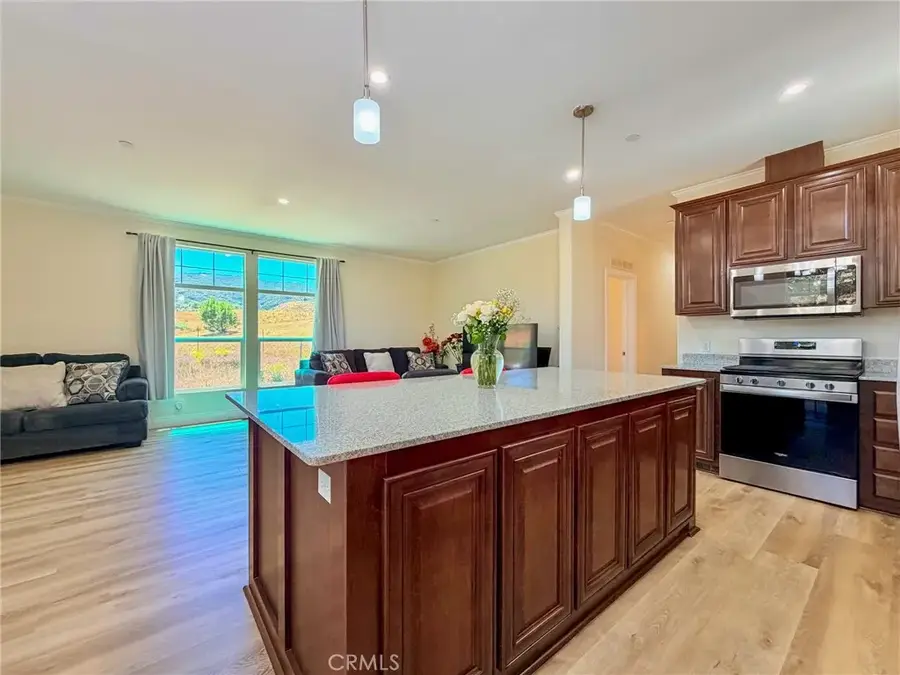 42815 Lowhill Drive, Lake Hughes, CA 93532 - #3