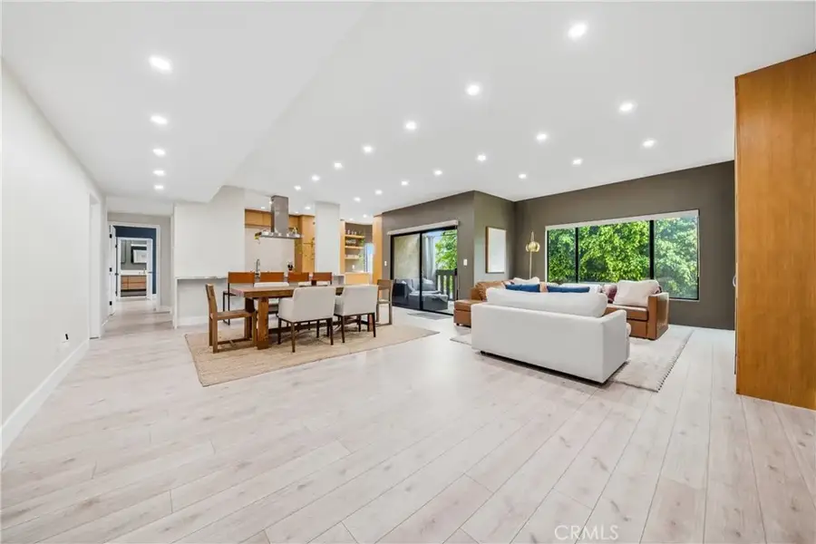 832 Palm Avenue #201, West Hollywood, CA 90069 - #3