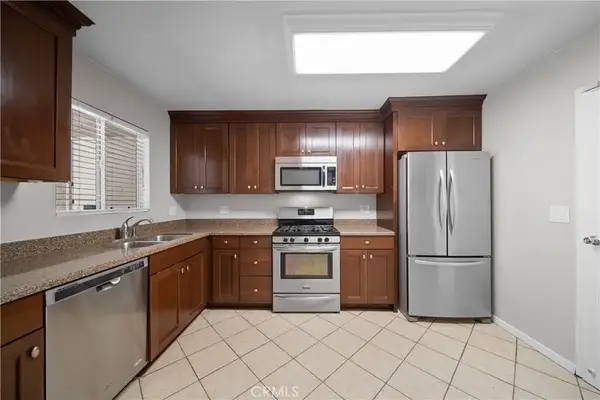 21346 Nandina #102, Newhall, CA 91321