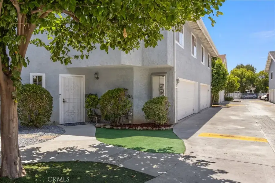 18985 Gault, Reseda, CA 91335 - #3