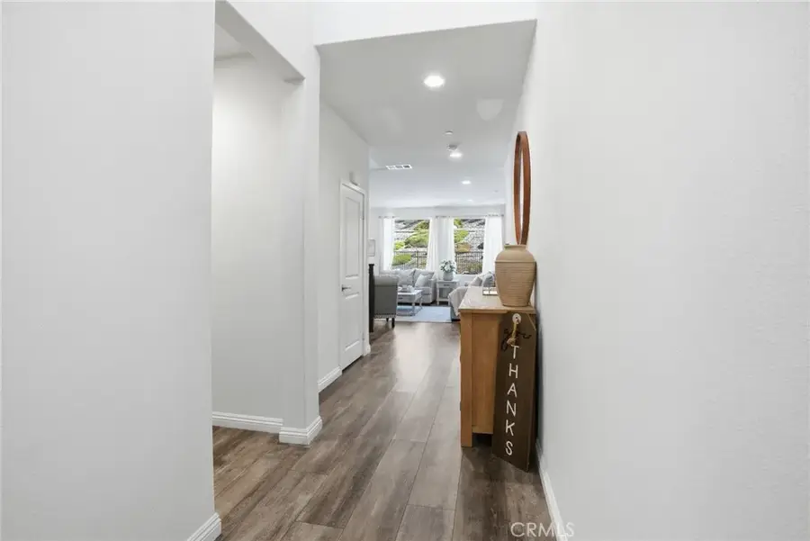 18153 Meridian, Santa Clarita, CA 91350 - #2