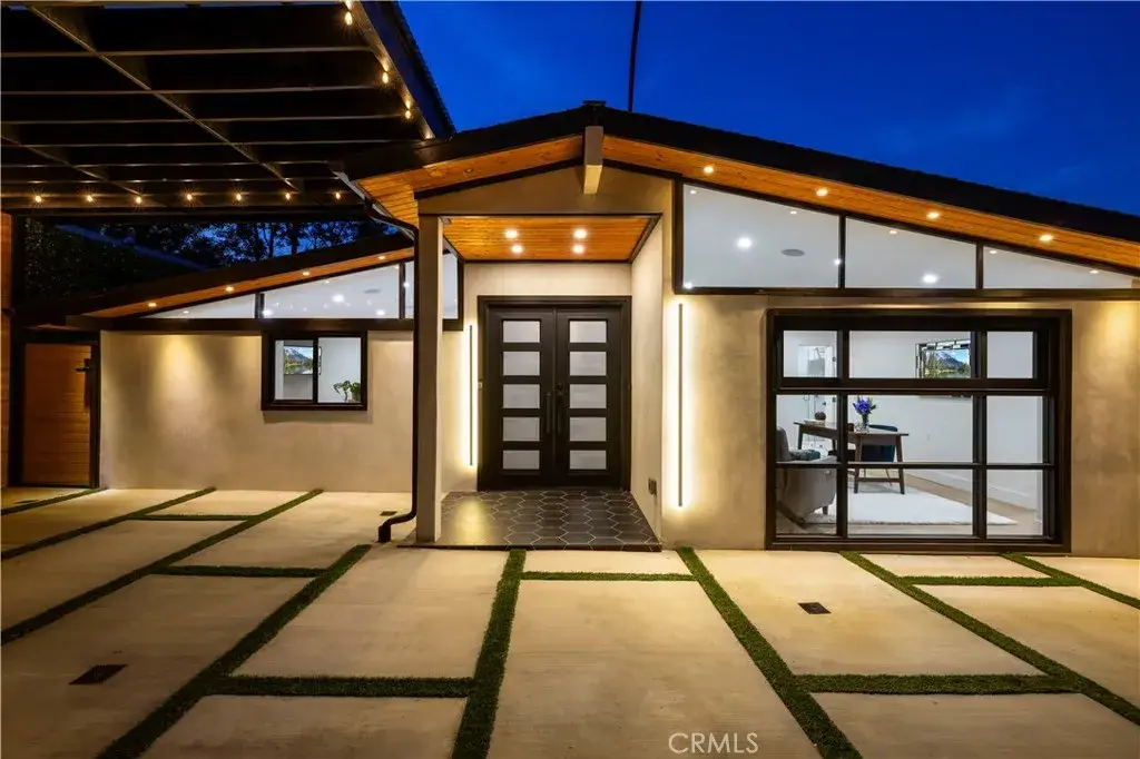 22263 Flanco, Woodland Hills, CA 91364 - #1