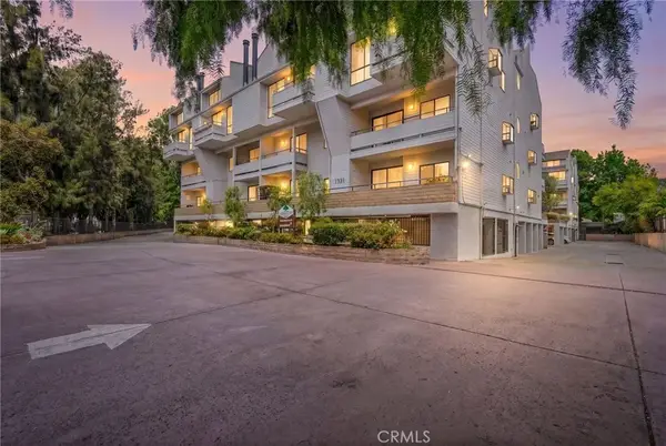 13331 Moorpark Street #216, Sherman Oaks, CA 91423