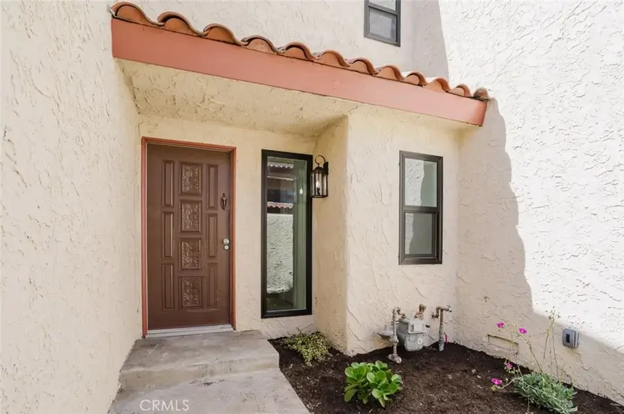8740 Willis Avenue #6, Panorama City, CA 91402 - #3