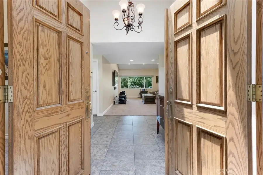 19620 Los Alimos, Chatsworth, CA 91311 - #3