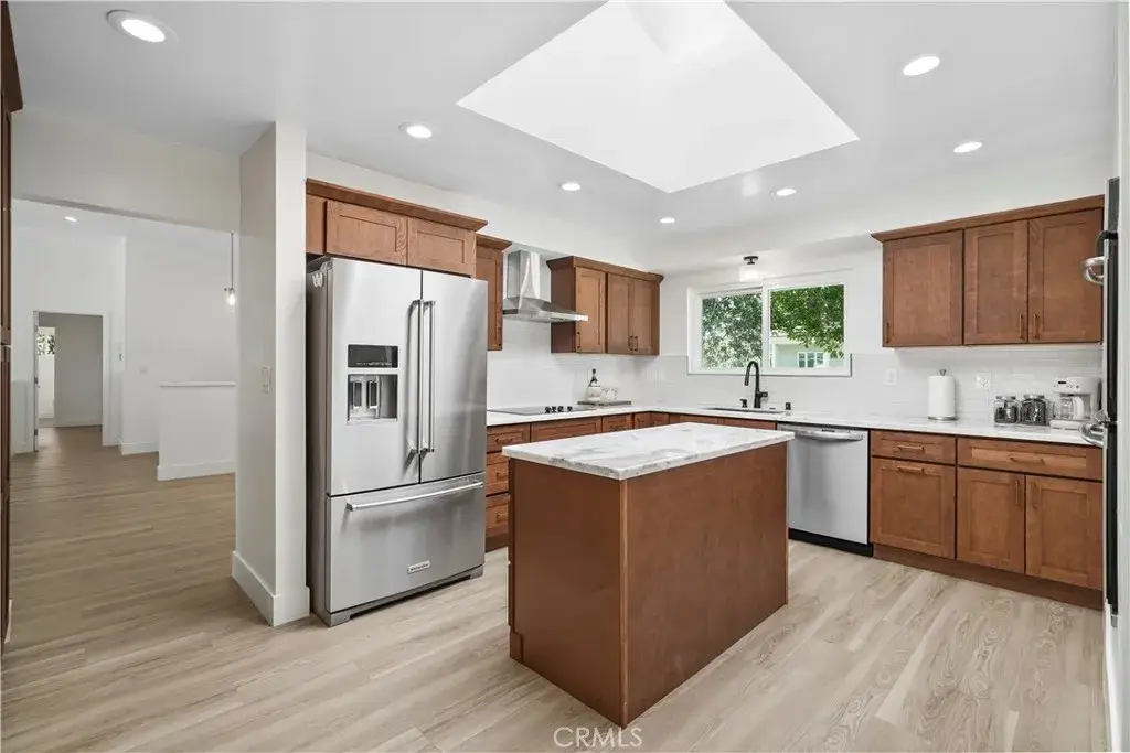 17177 Superior St, Northridge, CA 91325 - #1