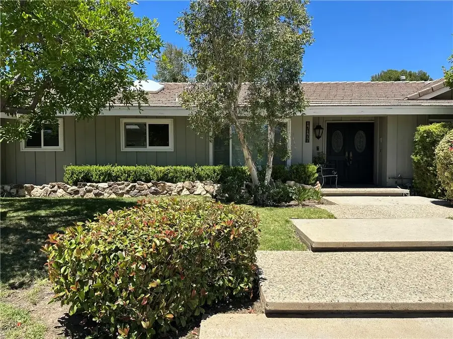 17177 Superior St, Northridge, CA 91325 - #2