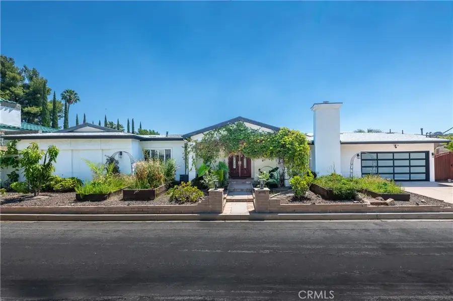 3666 Sapphire Drive, Encino, CA 91436 - #2