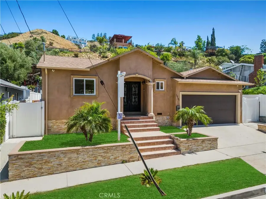 10101 Lanark Street, Sun Valley, CA 91352 - #2